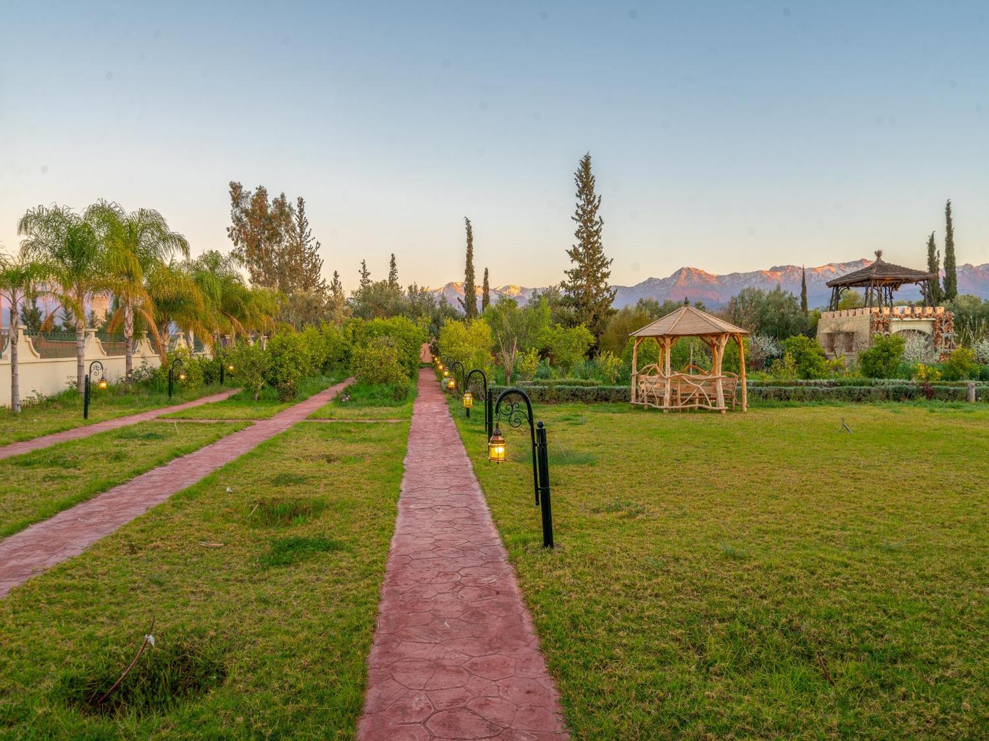 Atlas Castle Marrakech Hotel Aghmat Bagian luar foto
